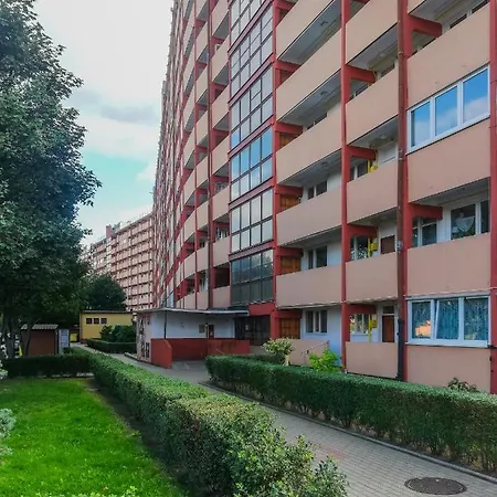 Initium - Na Wynajem - Obroncow Wybrzeza 4d *